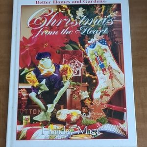 Better Homes & Gardens Holiday Magic Book with Festive Colors Published In 1997